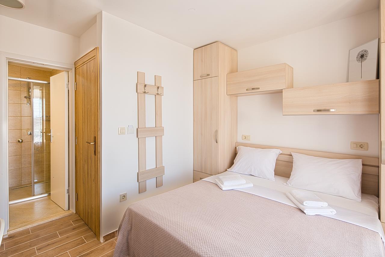 Apartments Djuro Rafailovic Budva Exteriör bild