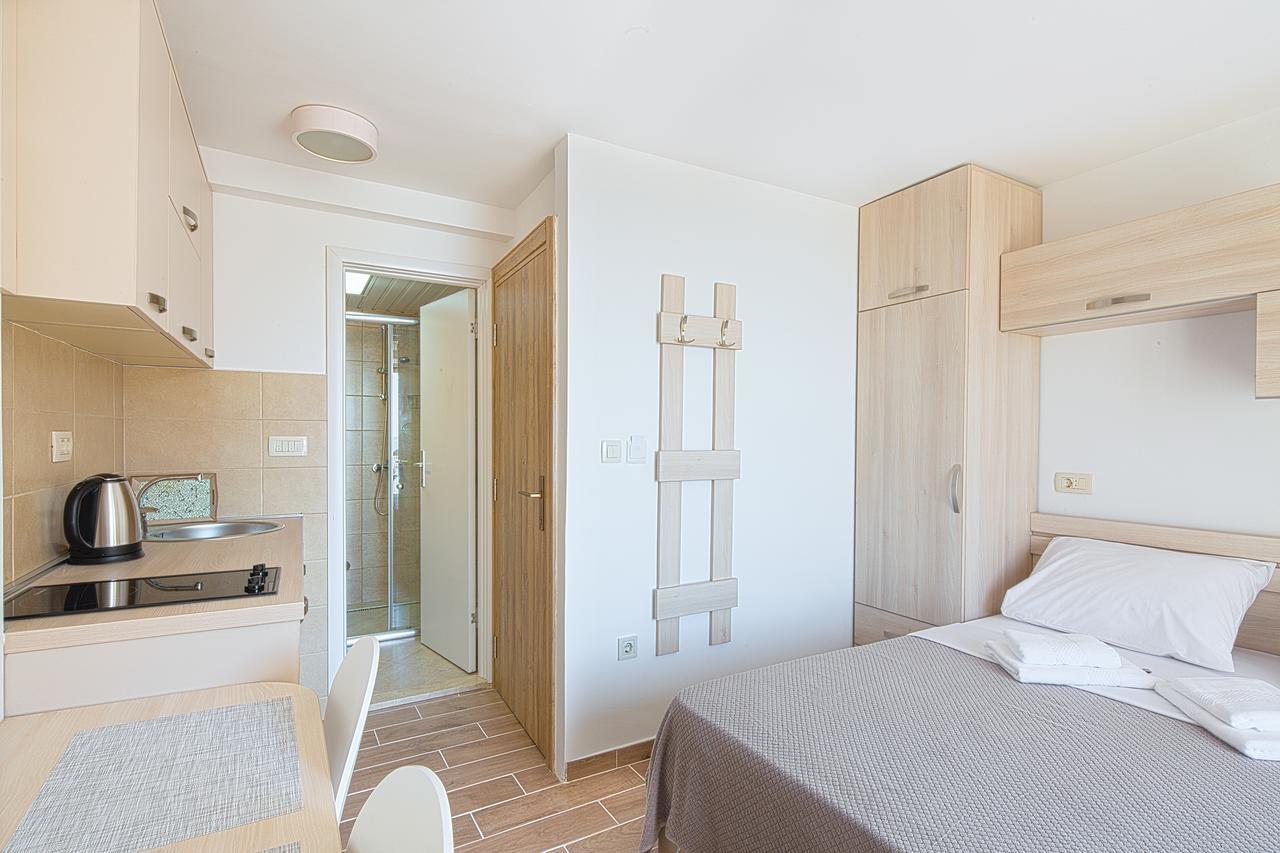 Apartments Djuro Rafailovic Budva Exteriör bild