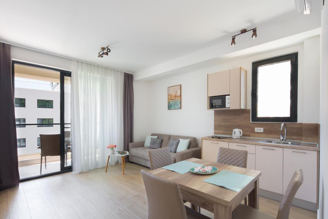 Apartments Djuro Rafailovic Budva Exteriör bild